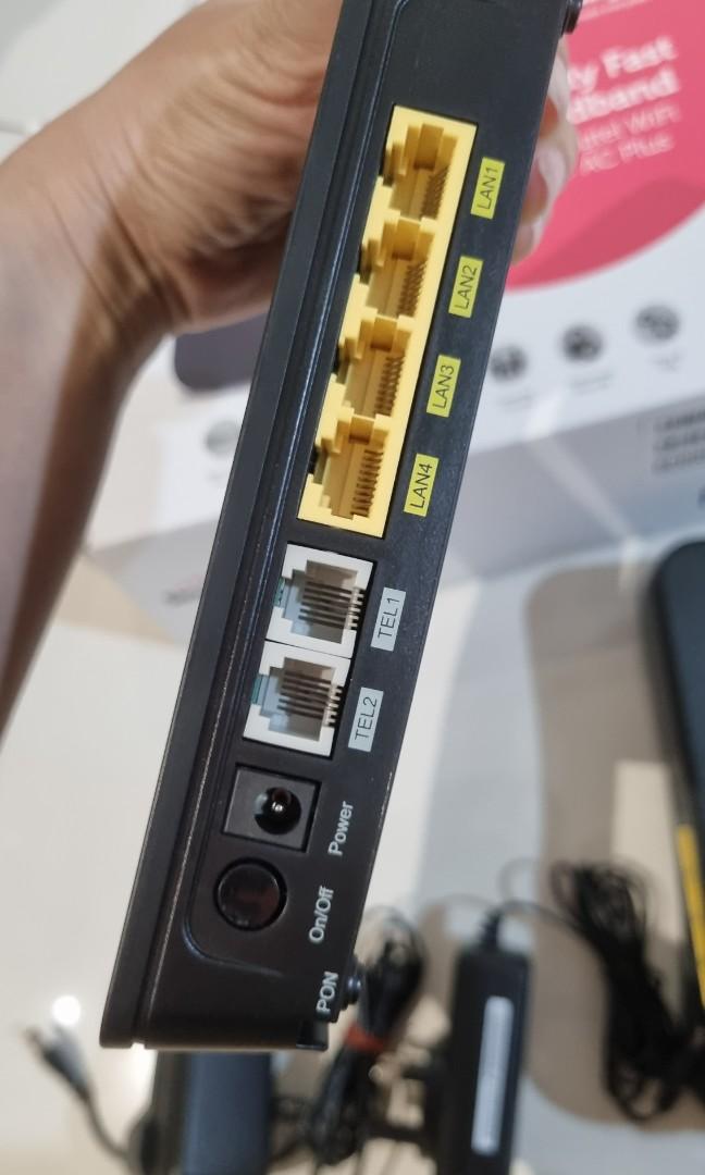 Singtel WiFi Gigabit Router AC Plus & Modem Original Network Router