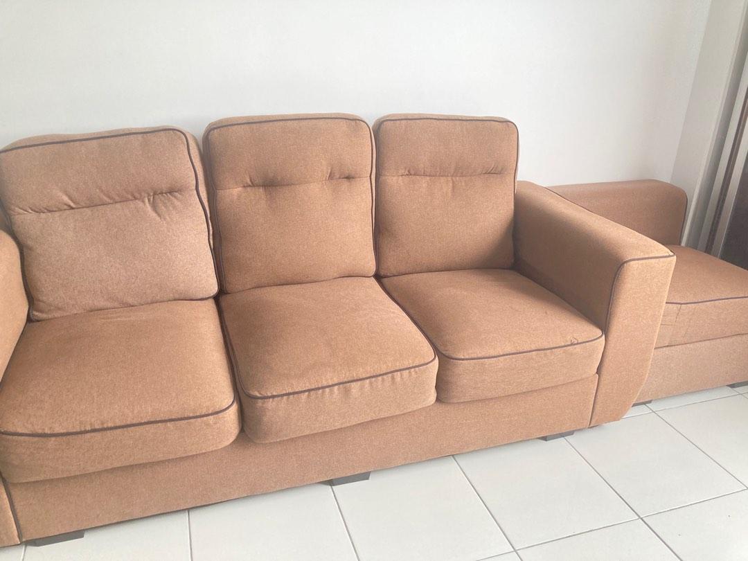 SOFA BENTUK L UTK DI LETGO, Furniture & Home Living, Furniture, Sofas