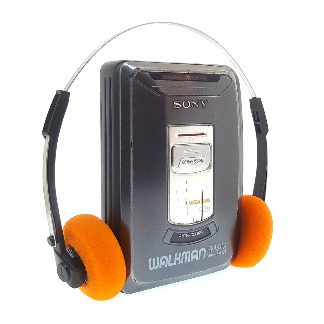 Sony Walkman WM-FX171 Portable AM/FM Radio/Cassette Player In Excellent  Working Condition