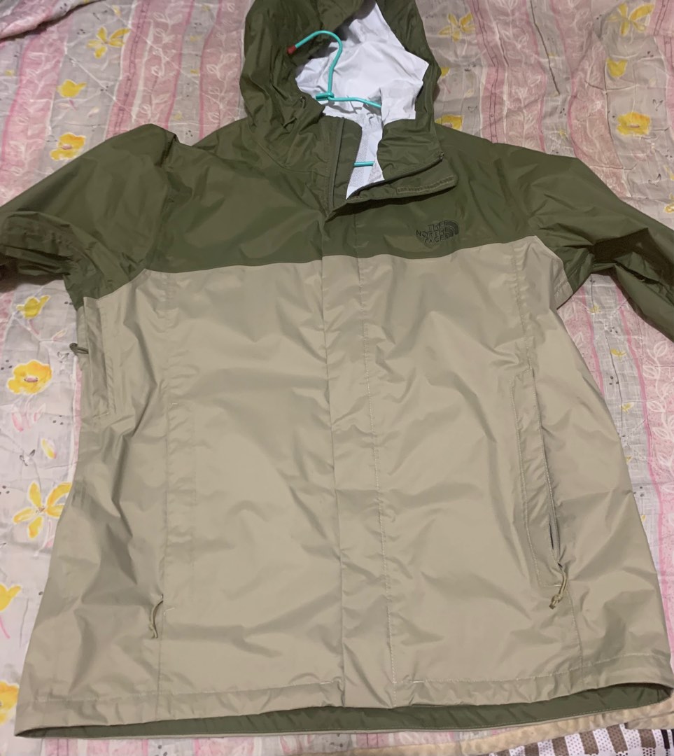 The North Face 防水外套 美版L號, Men's Fashion, Outer on Carousell