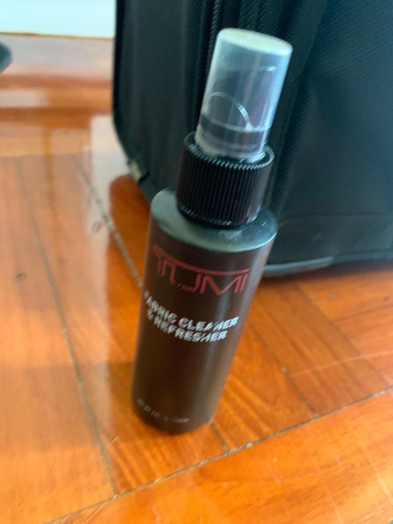 Tumi luggage with garment bag and fabric cleaner, 興趣及遊戲, 旅行, 旅遊 行李箱
