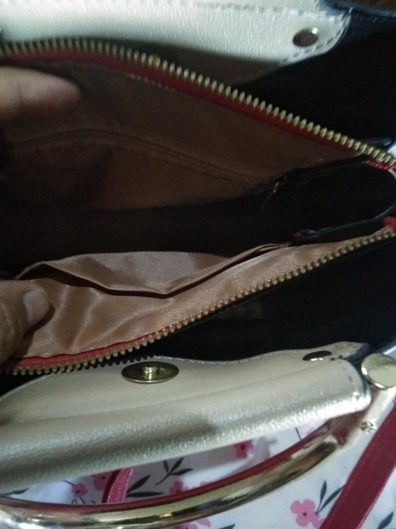 Vesasan Gaohn bag, Women's Fashion, Bags & Wallets, Shoulder Bags on ...