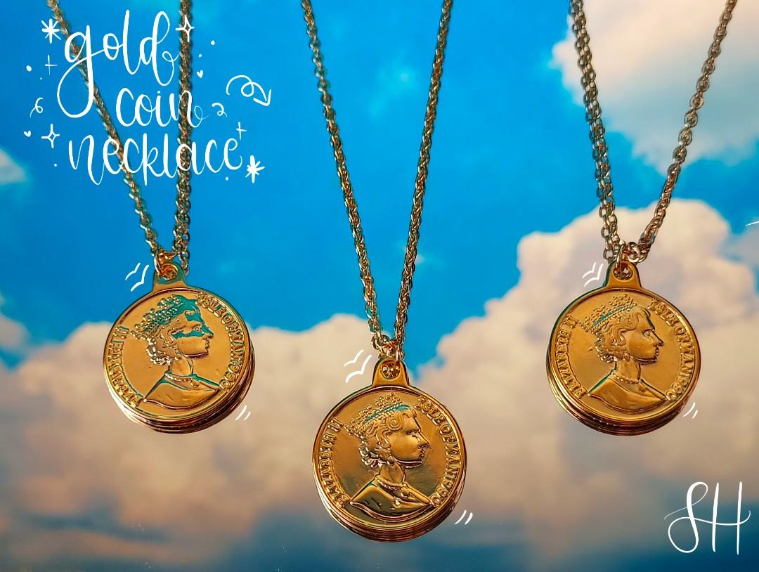 Vintage Queen Gold Coin Necklace, Women's Fashion, Jewelry