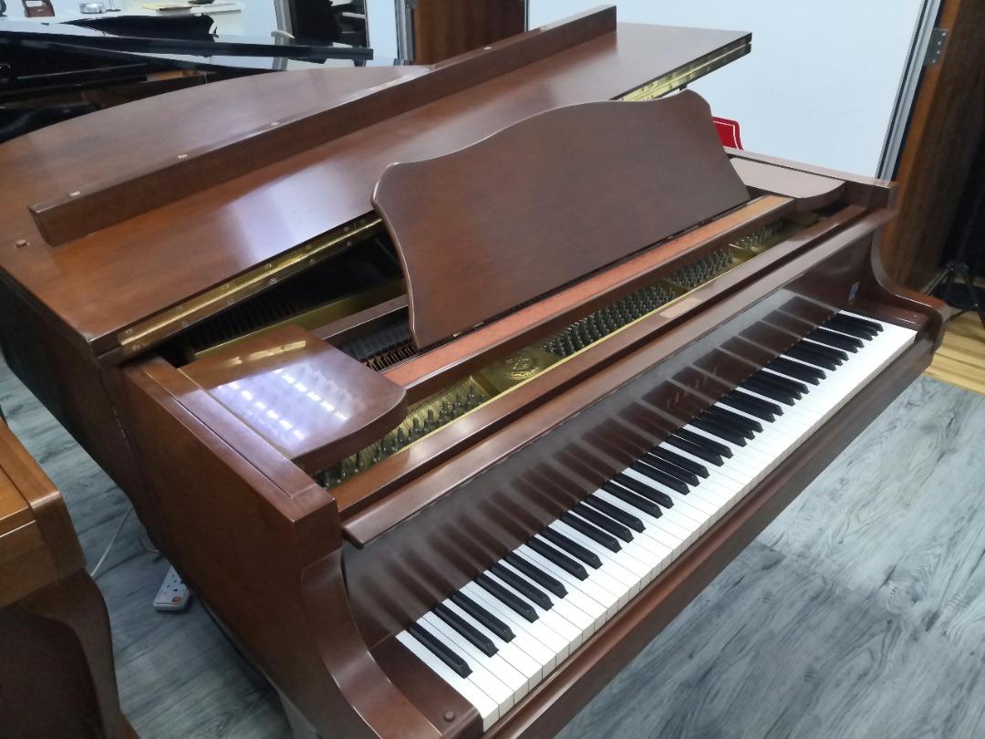 YAMAHA G1 baby grand piano, made in Japan, rose wood color, good ...