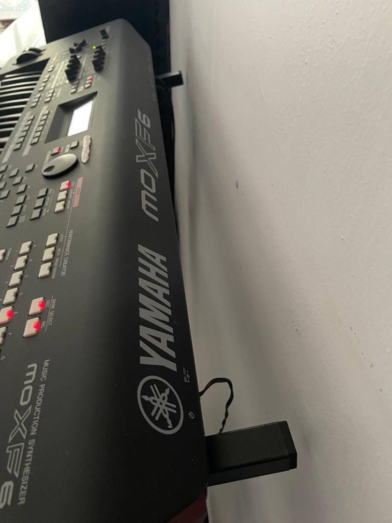 Yamaha MOXF6 61Key Synthesizer Workstation, Hobbies & Toys, Music