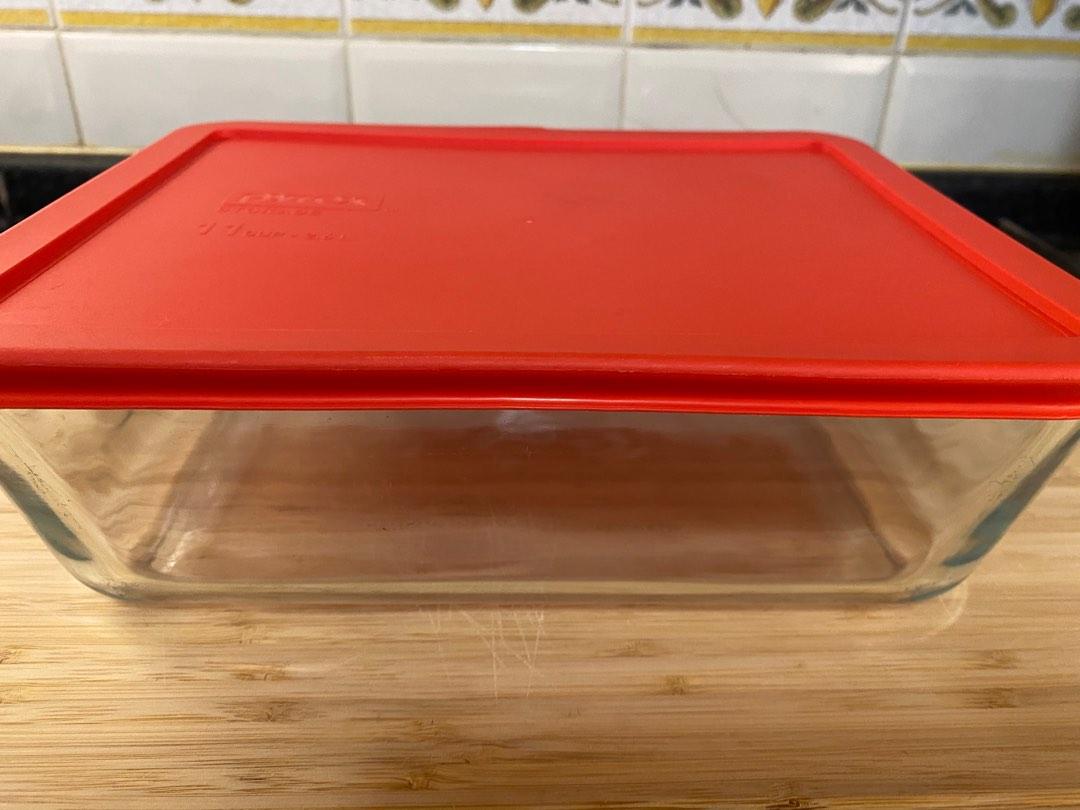 03 Pyrex glass baking sheet, Furniture & Home Living, Kitchenware