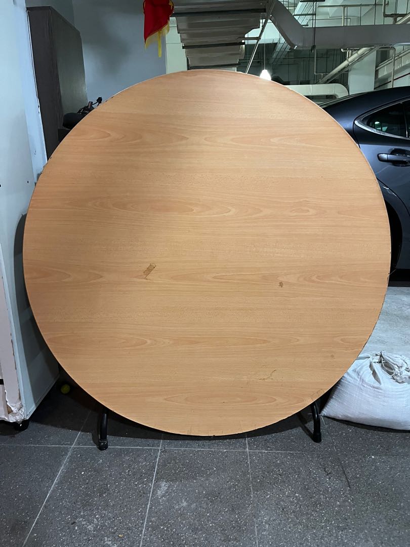 120cm diameter Large Round Foldable Table, Furniture & Home Living