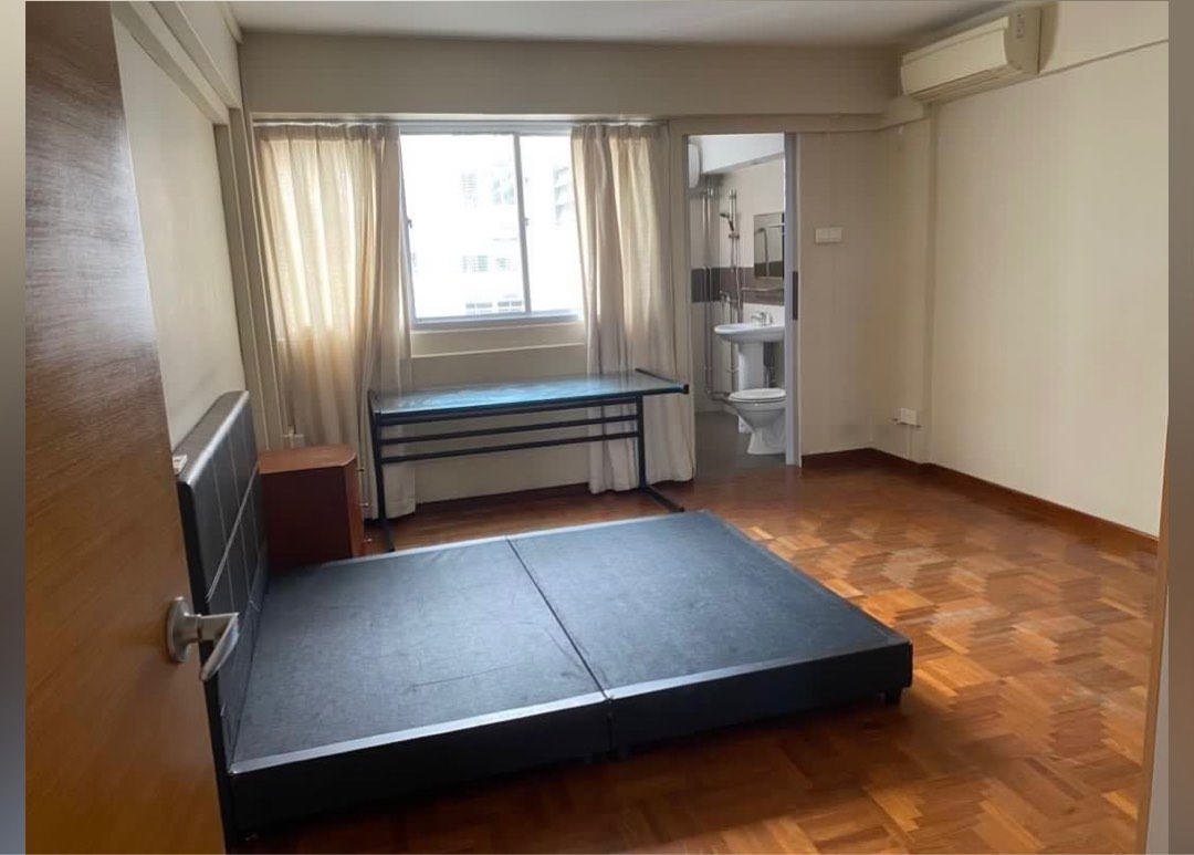 (Category: ) located in . Submitted by chulachula (Listing ID 1184178441, Image 1). Description: .