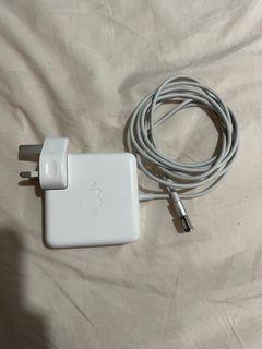 Apple 60W MagSafe Power Adapter for previous generation 13." MacBook and 13” MacBook Pro