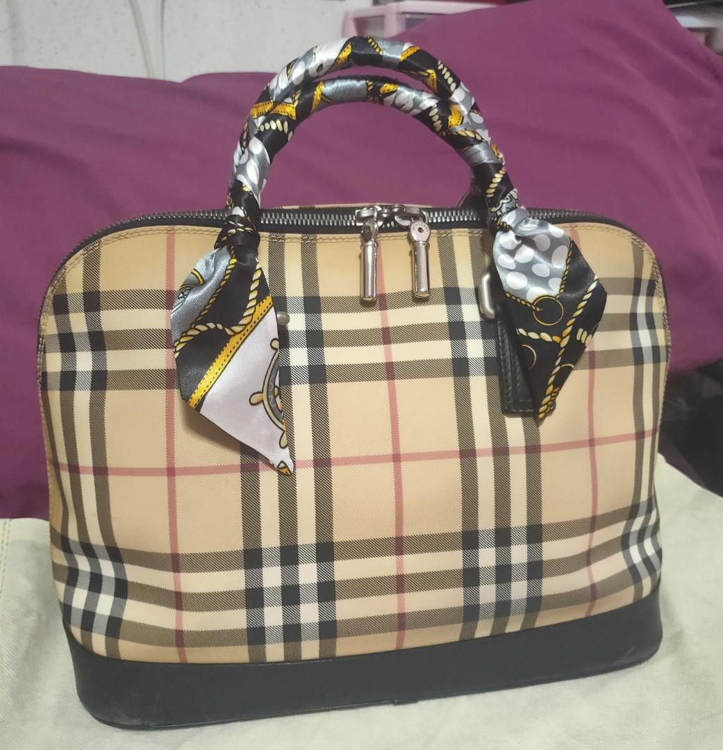 Original Vintage Burberry Bag, Luxury, Bags & Wallets on Carousell