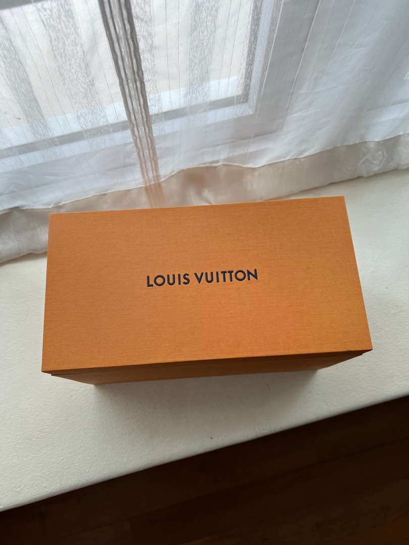 LV [2022] VIP Gift Mid Autumn Festival, Luxury, Accessories on