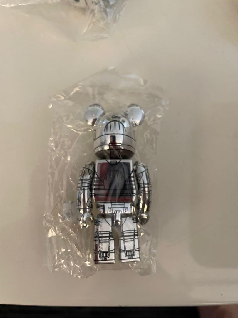 Bearbrick Series 42 100% Sorayama Kamen Rider – LIT UP 21