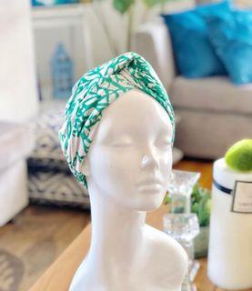 BNEW MATTHEW AND MELKA KEN SAMUDIO Coral Green Headwrap Turban Hair Accessory