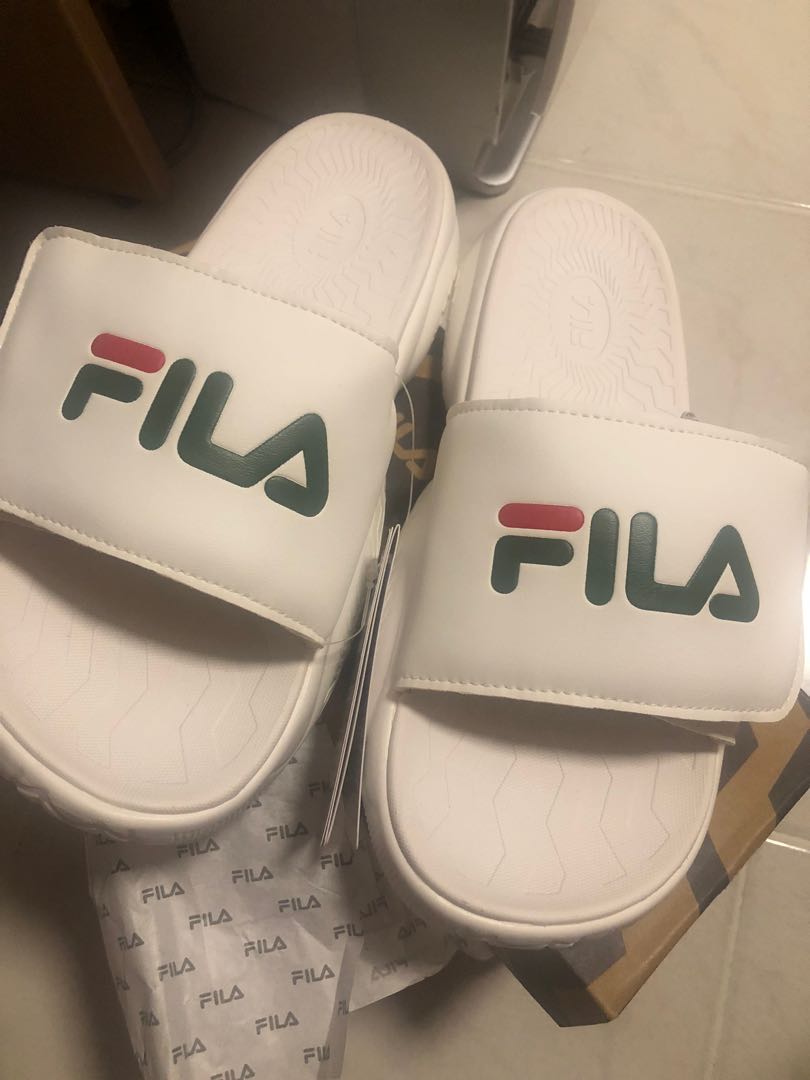 White top fila slides