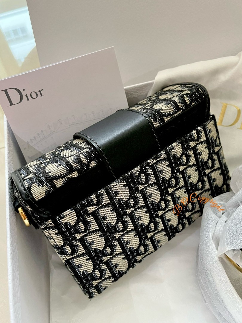 DIOR 30 MONTAIGNE BOX BAG （authentic）, Women's Fashion, Bags & Wallets,  Cross-body Bags on Carousell