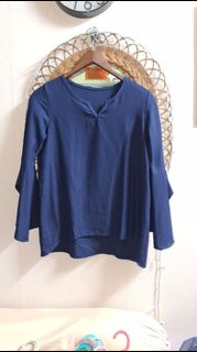 (Category: ) located in . Submitted by sisters_closet (Listing ID 1184225576, Image 1). Description: .