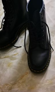 品牌:英國:Dr Martin男士 boot，size,UK7號，US8 號，歐洲41碼。幾乎全新，只著過三次。62937638860034117