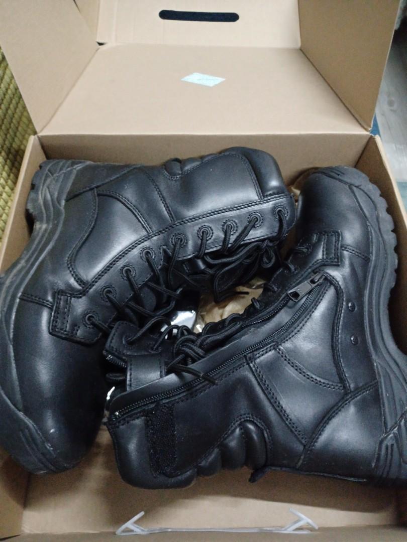 Era top johnson shoes