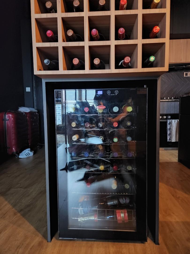 Europace wine chiller, TV & Home Appliances, Kitchen Appliances, Wine
