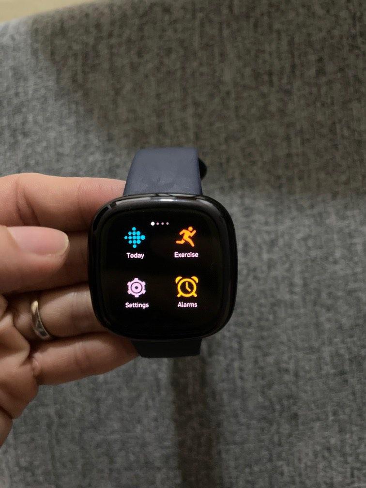Fitbit Versa 3, Sports Equipment, Bicycles & Parts, Parts & Accessories