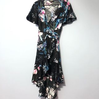 (Category: ) located in . Submitted by rs.apparel (Listing ID 1184206576, Image 1). Description: .