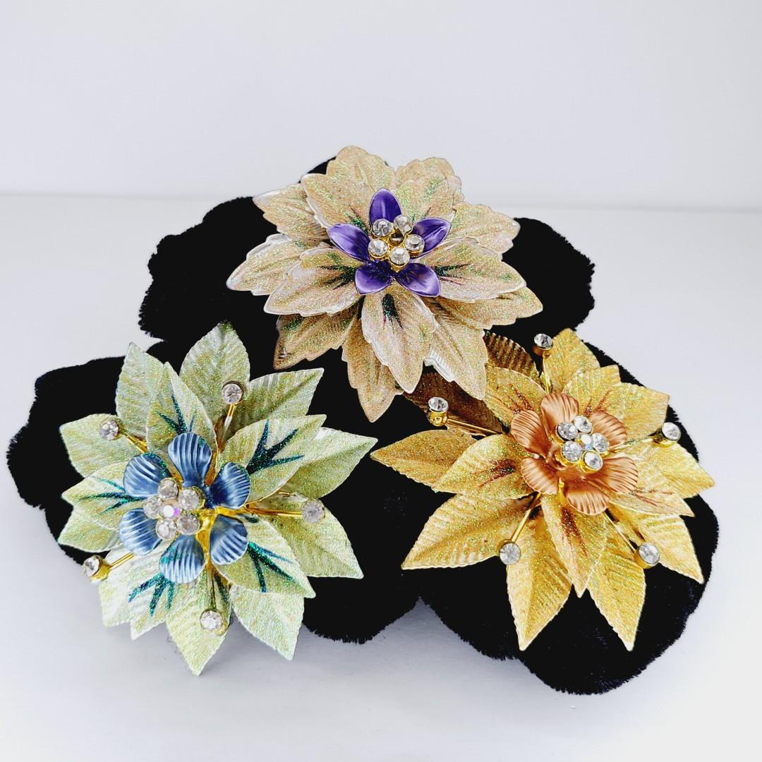 Flower Hair tie, Women's Fashion, Watches & Accessories, Hair Accessories  on Carousell