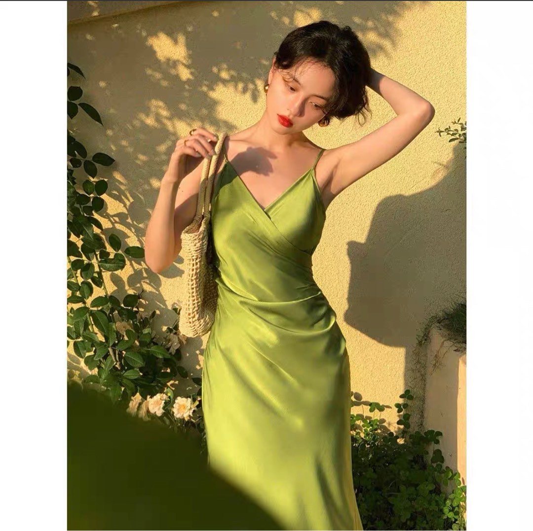 SPAGHETTI STRAP SLEEVELESS MAXI DRESS IN GREEN main image 1