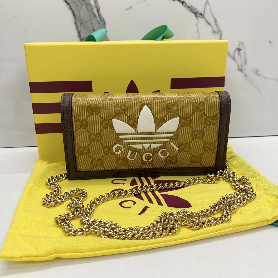 Gucci 621892 store