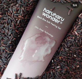 Haruharu haru haru wonder black rice peeling gel