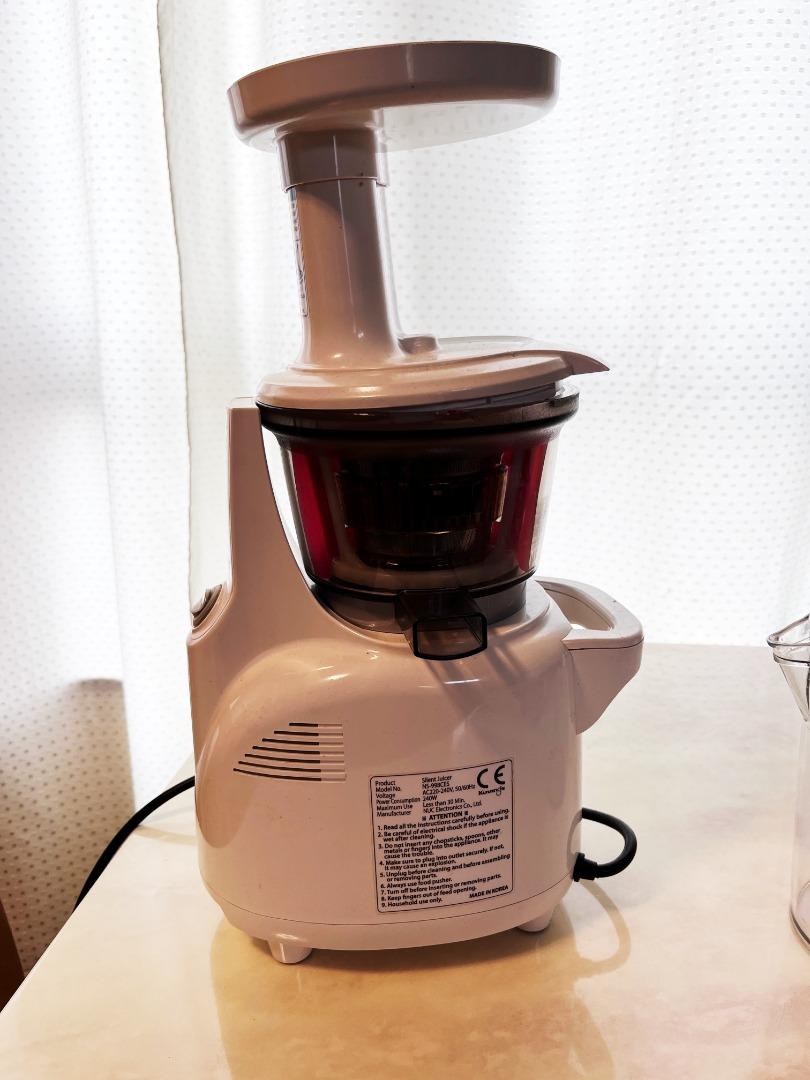 二手Kuvings Silent Juicer (貴夫人) NS998CES 慢磨榨汁機 (350), 家庭電器, 廚房電器, 榨汁機及