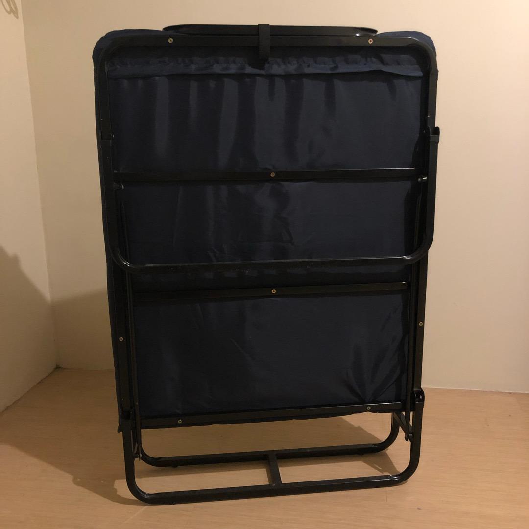 Mandaue Foam Kohen Folding Bed, Furniture & Home Living, Furniture, Bed