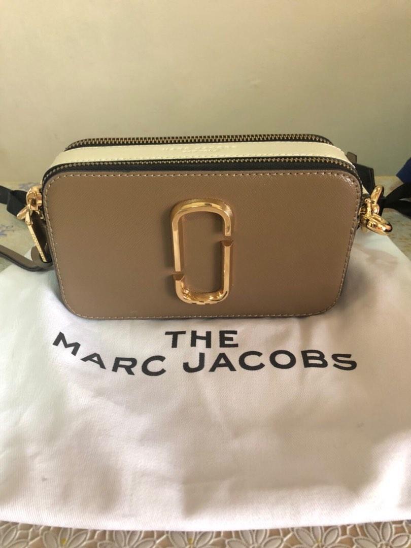 Marc Jacobs Camera Bag, Luxury, Bags & Wallets on Carousell