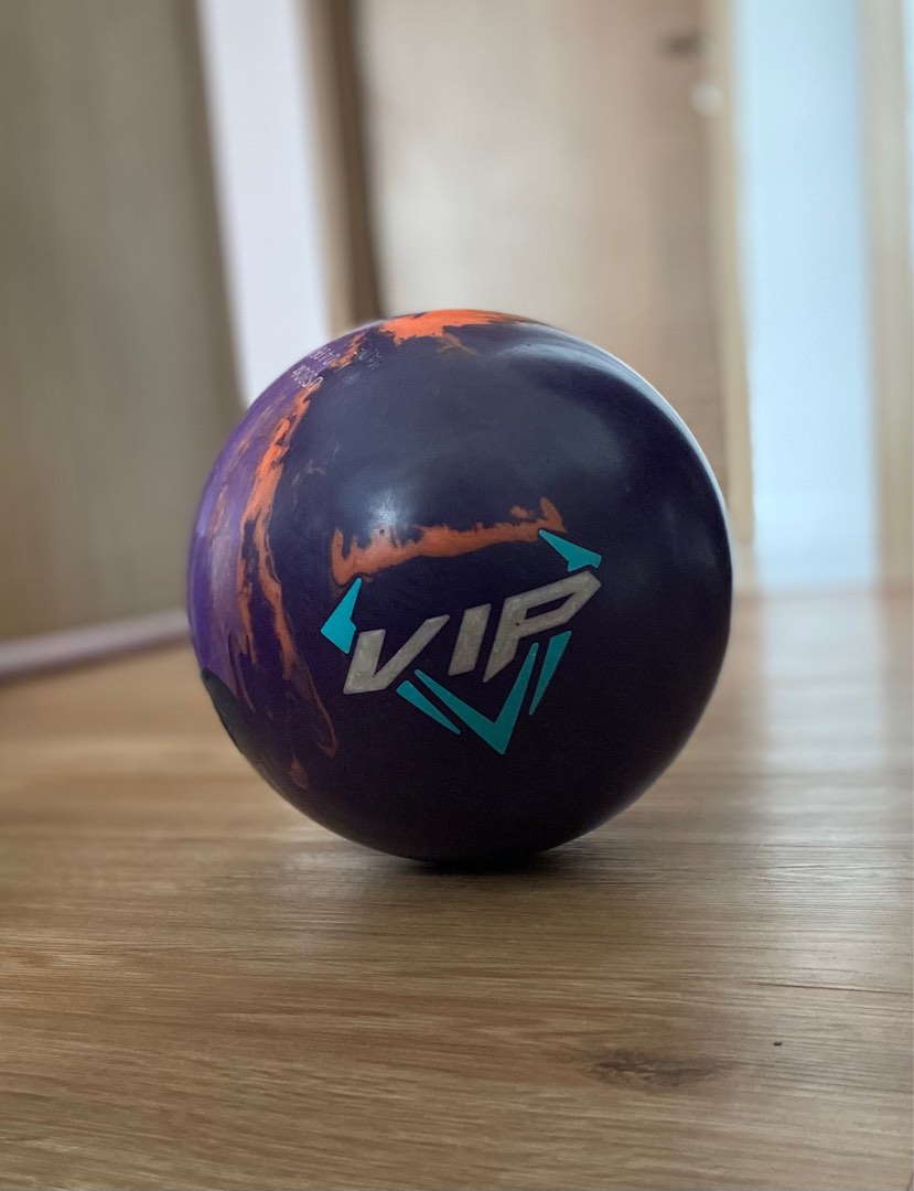 Motiv VIP Affliction Bowling Ball (LIMITED EDITION), Sports Equipment