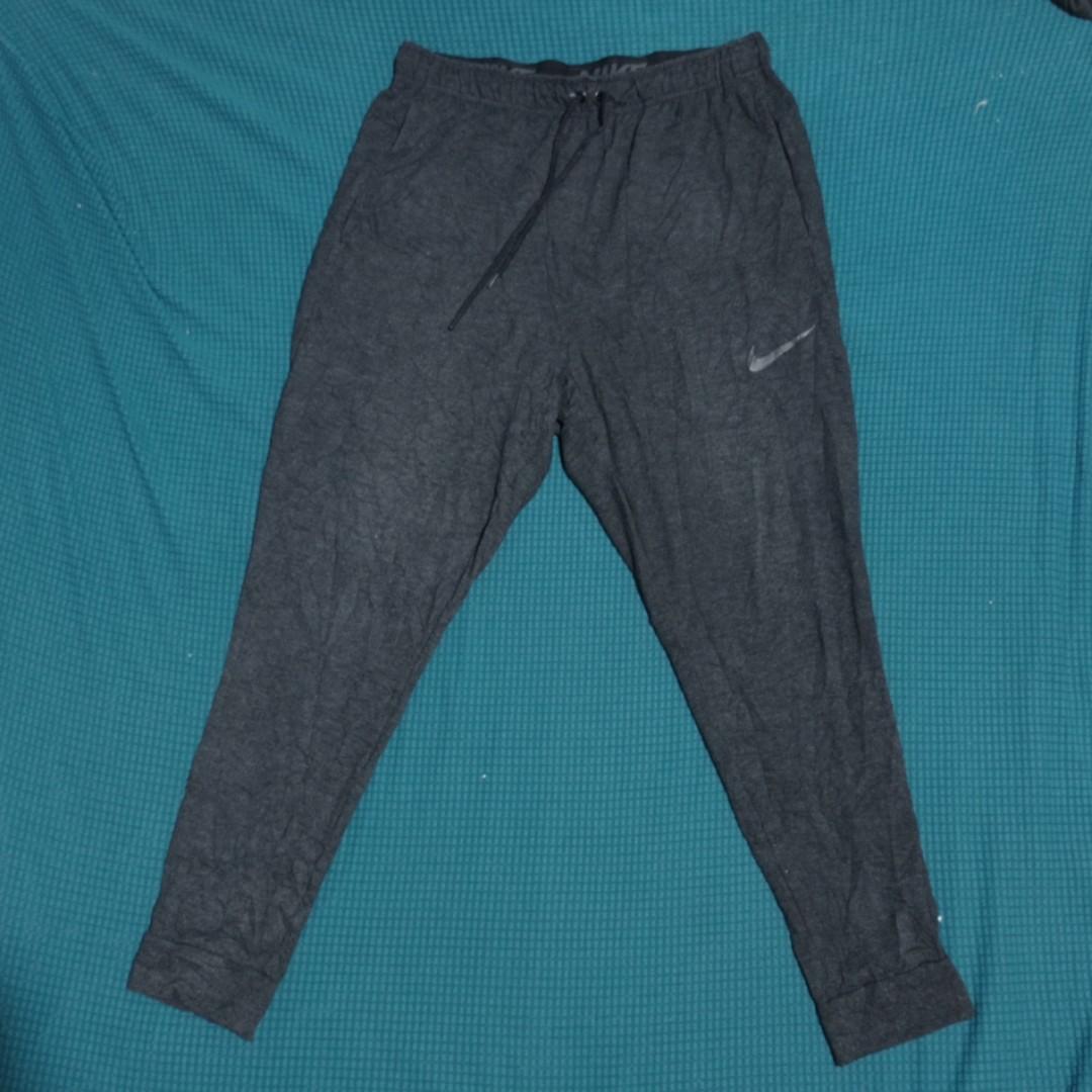 Nike joggers pants, Men's Fashion, Bottoms, Joggers on Carousell