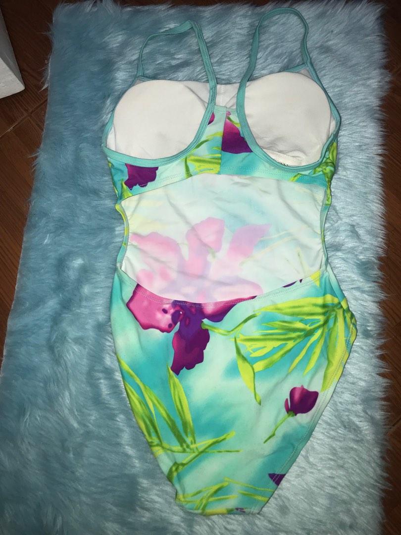 ONE PIECE LIGHT GREEN SWIMSUIT, Women's Fashion, Swimwear, Bikinis