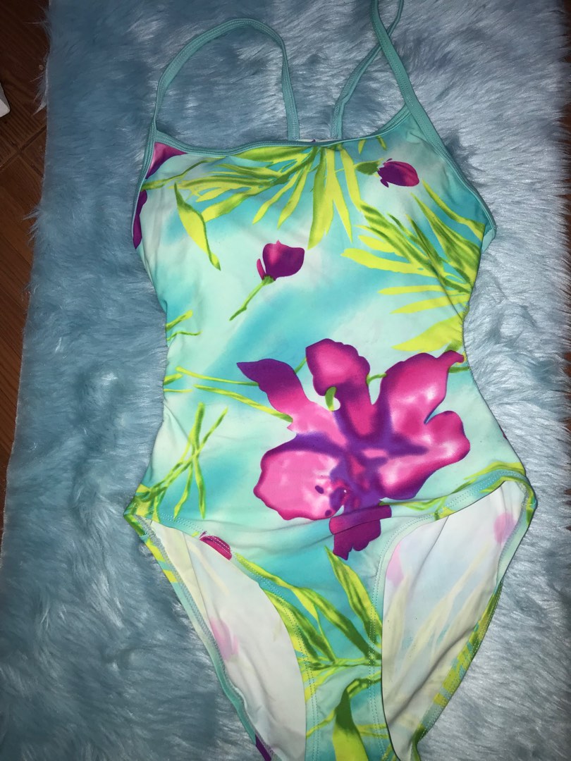 ONE PIECE LIGHT GREEN SWIMSUIT, Women's Fashion, Swimwear, Bikinis