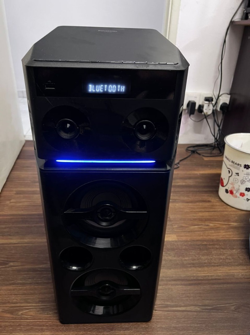 PANASONIC SC UA30 SOUND SYSTEM URBAN AUDIO 3300W Speaker only