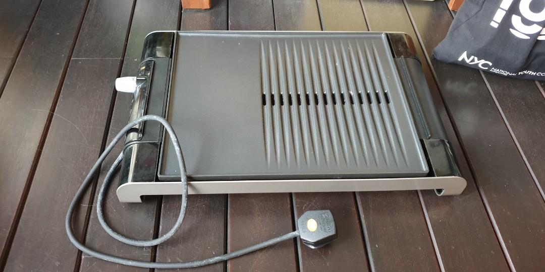 Philips HD4419/20 Table Grill, Furniture & Home Living, Kitchenware