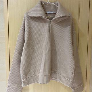 杏色polo大領長袖上衣