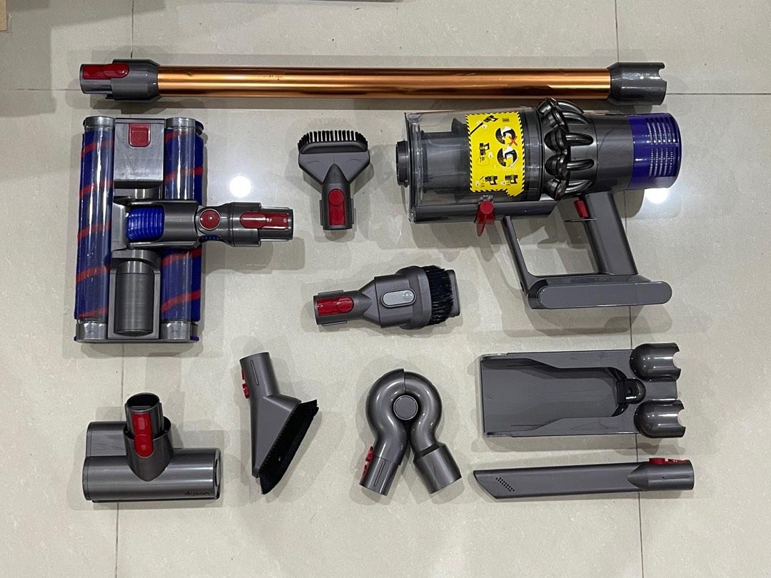 Refurb Dyson V10 with new batt & roller, TV & Home Appliances, Vacuum