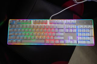 （分類：）位於 。 由 hhin01 提交（商品編號 1184112565，圖片 1）。簡介： 。