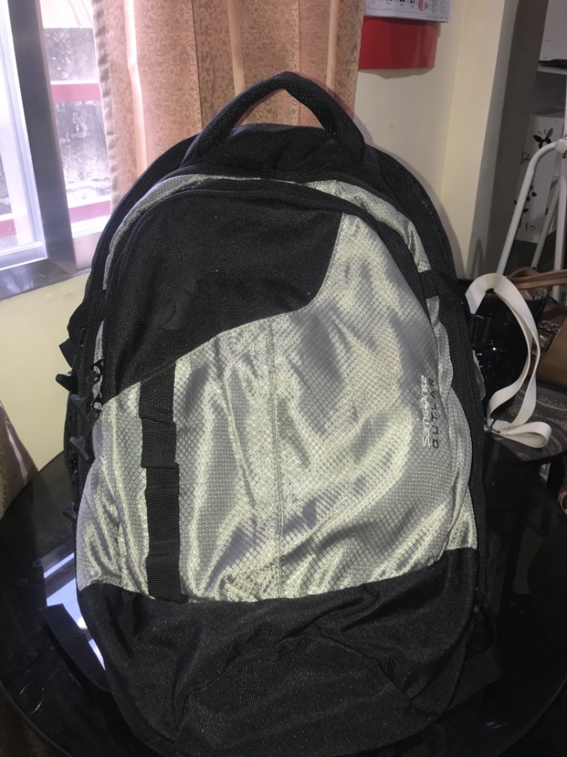 Samsonite Outlab Backpack, Luxury, Bags & Wallets on Carousell
