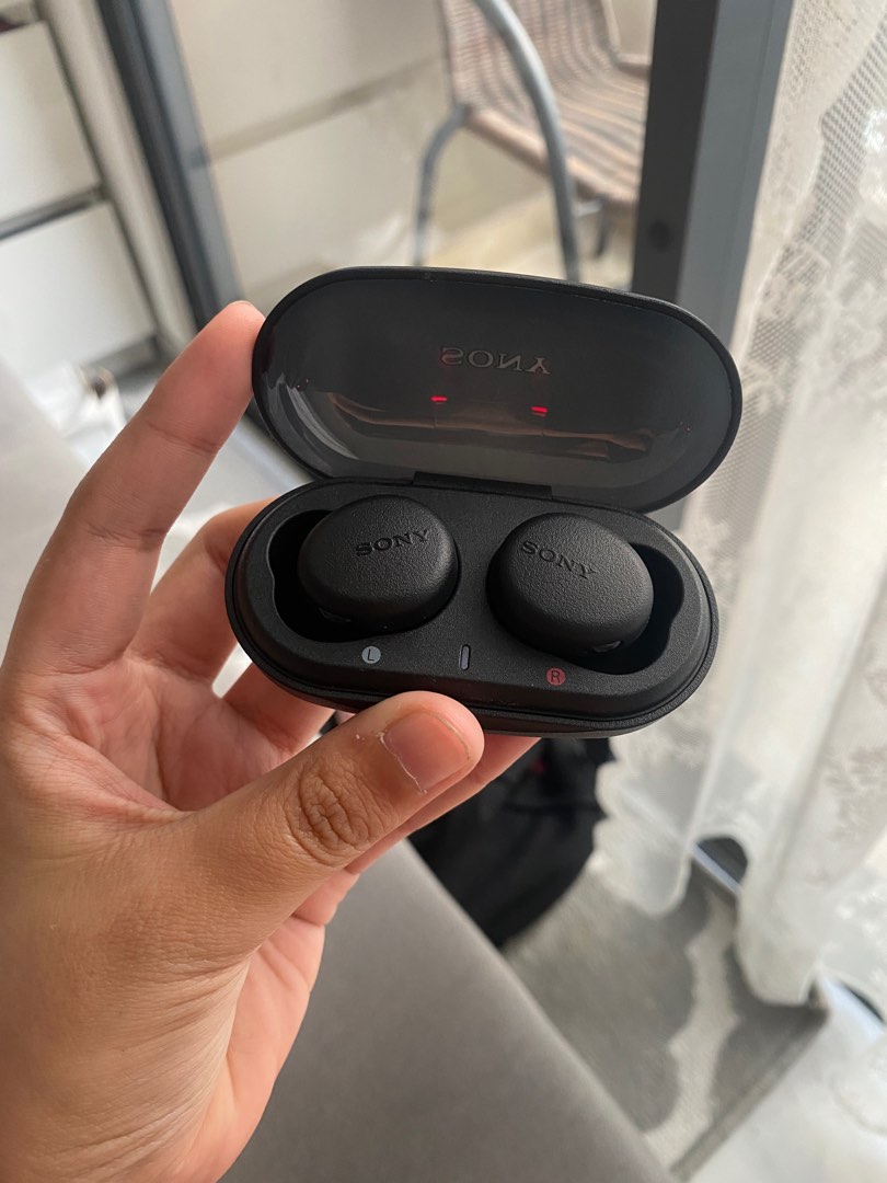 Sony wireless stereo headset wfxb700, Elektronik, Audio di Carousell