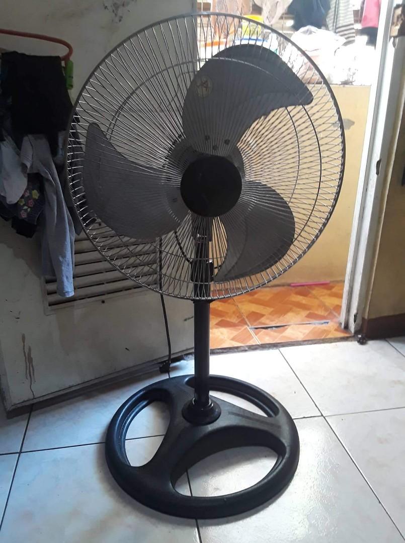 Standard Industrial fan 18 inches, Furniture & Home Living, Lighting