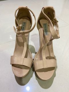 (Kategori: ) berada di . Dikirim oleh prelovedstuff27 (ID iklan 1184209845, Gambar 1). Deskripsi: .