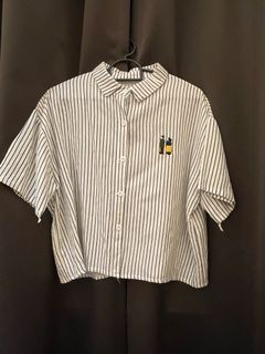 (Category: ) located in . Submitted by reeenn.wardrobe (Listing ID 1184276480, Image 1). Description: .