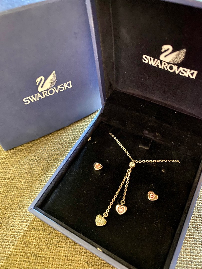 Swarovski leslie hotsell necklace