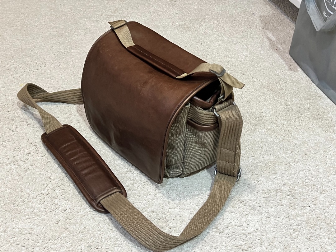 Think tank retrospective shop 7 leather