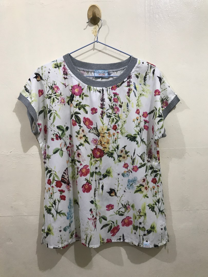 Unica Hija Floral Top, Women's Fashion, Tops, Blouses on Carousell