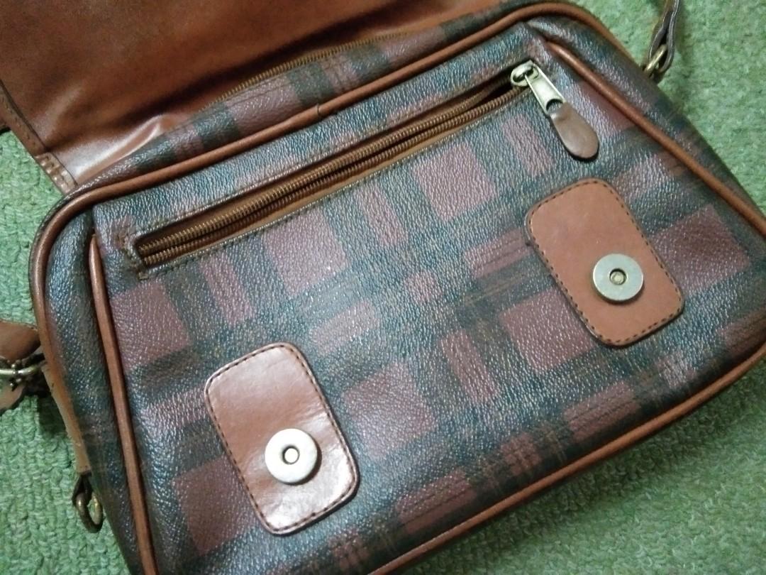 Vintage Leather/PVC sling bag (no brand), Women's Fashion, Bags